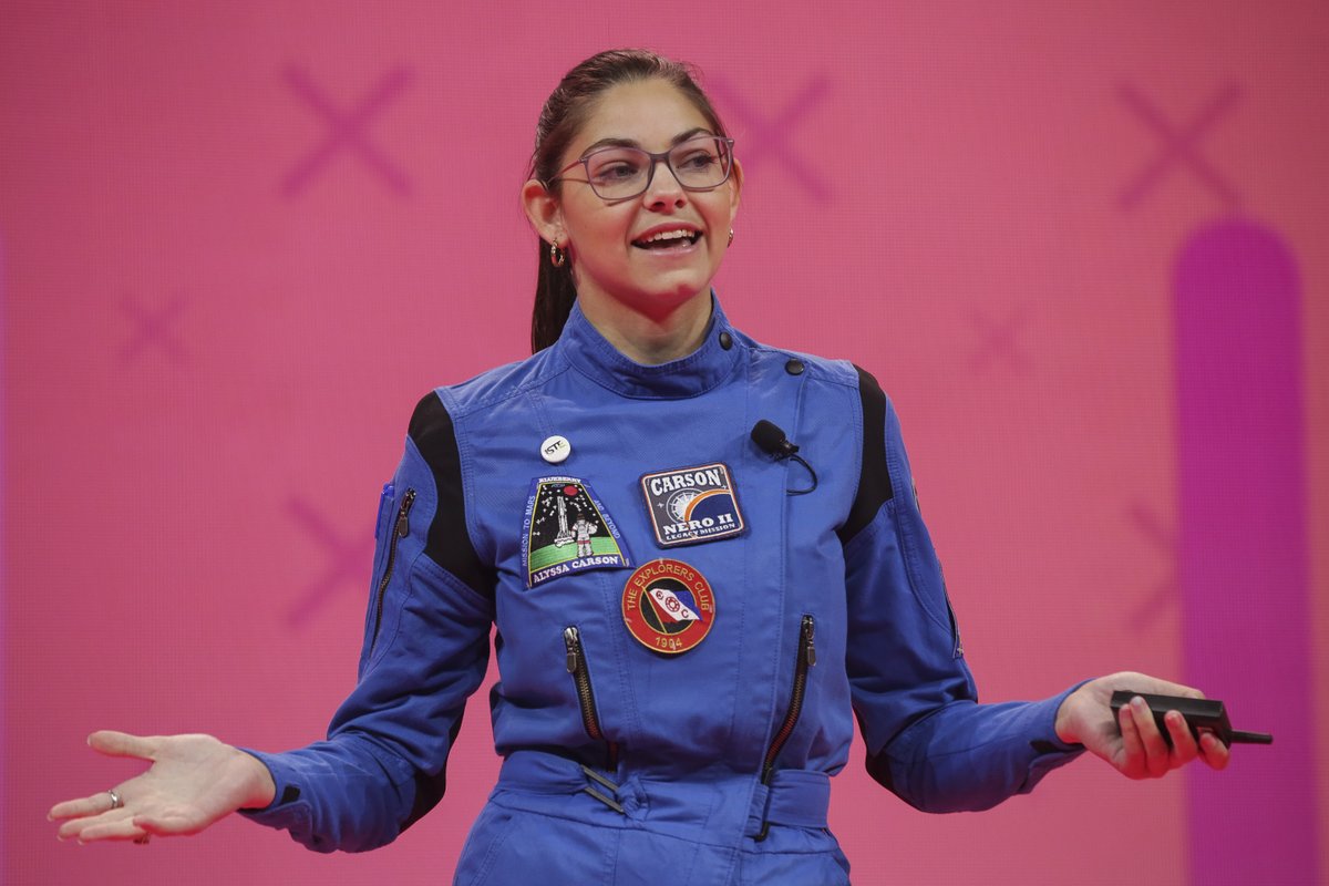ISTE_ASCD's tweet photo. Experts agree that authentic STEM learning experiences are the 🔑 to engaging students in science while teaching them critical skills. 

To learn how to incorporate NASA citizen science lessons in your classroom, read more here: https://t.co/vQWu79AWX7

@NASABlueberry1 @NASA https://t.co/j6Rd6bo9w4
