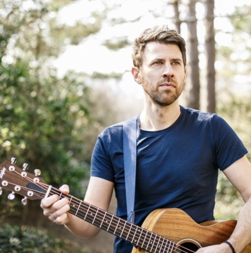 anrfactory's tweet photo. The London, UK-based singer-songwriter, multi-instrumentalist, producer and spiritual teacher @andyhobson_ is so much more than a diamond in the rough. With his latest single, Rise, he is the calm in the ever-calamitous storm... #indie #altindie https://t.co/mOSDiCb1Ie https://t.co/wb0T5n8F8K