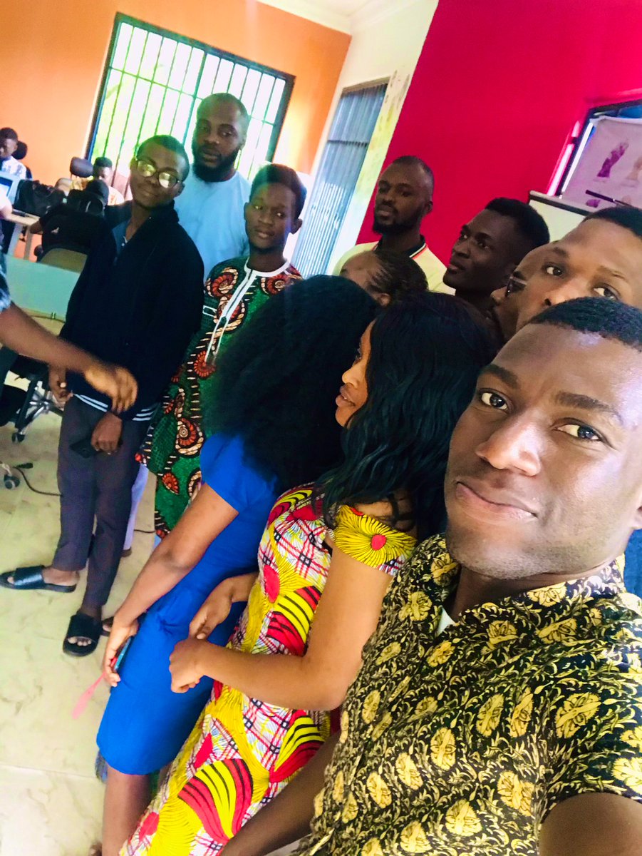 xouth_tech's tweet photo. At the Content Strategy Training here @AkureTechHub , Mr @theyemiajibade and Ms @serahkassim did a whole justice from the theoretical to the hands-on projects, the training was so packaged with in-depth knowledge of content marketing strategy and was fun all through.  2/2 https://t.co/hYUD5t2Oly