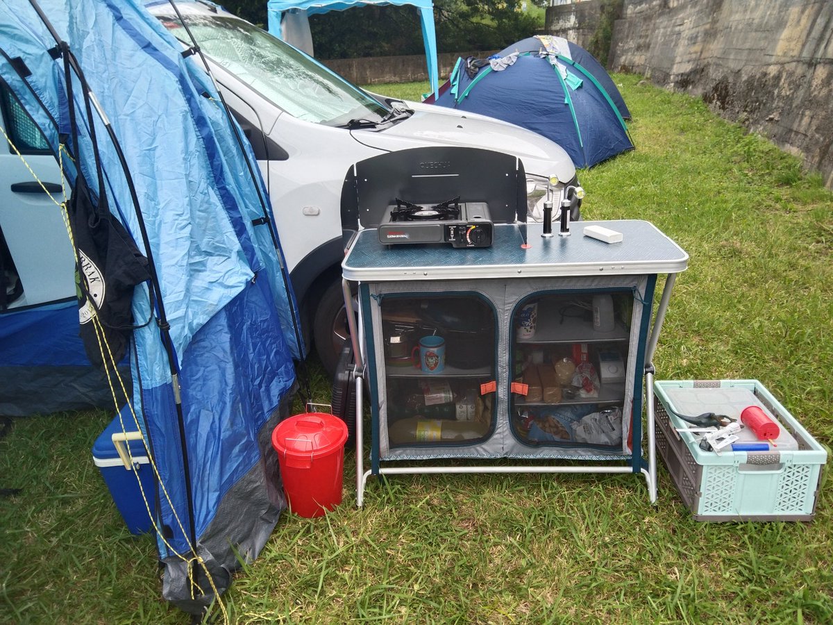 soilik_Itzi's tweet photo. Cada año le sumamos un extra a palacete de verano, ha tocado hacerse con el mueble de cocina.
Estoy 🫶🏼
#minicamper
#miniescapada
#saturraran https://t.co/cC2ZiUIpwt