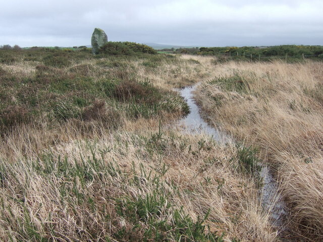 NeuKelte's tweet photo. #FaustianFriday: `The klippe is a #Scottis folkloric being. In #Forfarshire in #Scotland the klippe was a brown-skinned dwarfish #Fairy who haunted the moors and the roads.
Source: P. Monaghan `Encyclopedia of #Celtic #Mythology and #Folklore` https://t.co/9BtEPG5mS1