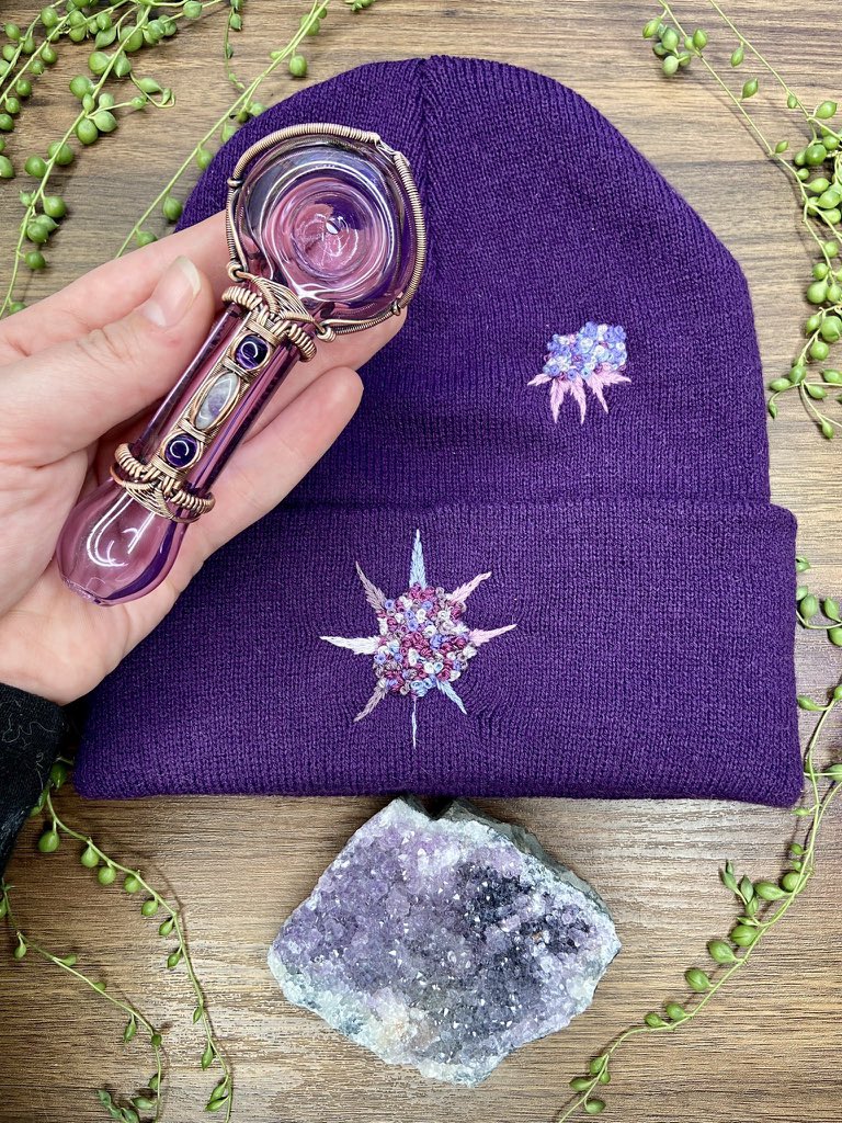 spinsewz's tweet photo. support two artists at once when you purchase one of these yummy bundles 💜⛓🌳✨ https://t.co/THlQX8ZZl2