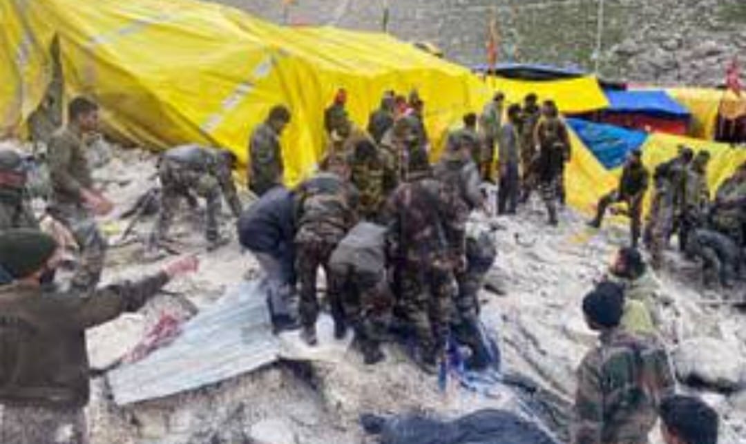 Cloud burst in amarnath
#AmarnathCloudBrust 
#cloudburst 
#Amarnath
Check out my video on what is cloud burst and why is it occuring

youtu.be/x84KlFblVlQ
