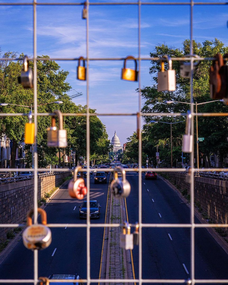 FairmontDC's tweet photo. Making memories in #WashingtonDC! 💙

📸: @MikeLurie https://t.co/cLRzuNsRsn