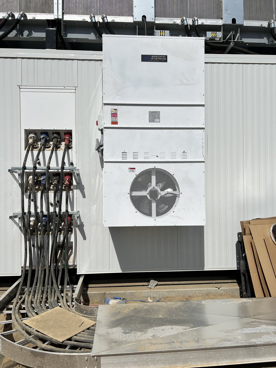HVACDConsulting's tweet photo. Trying to start up your data mining service? We have just the system for you! Monzo HVAC provides design built explosion proof equipment to serve your custom needs. Call our toll free number now to hear how. 855-526-6696
#SpecificSystems #explosionproof #datamining https://t.co/V1Mz21zUak