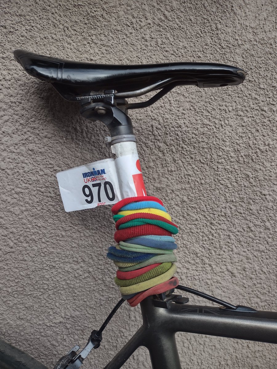 Another 4 sacred hairbands from.the <a href="/Ironman_UK/">Ironman UK</a> mara added to the seatpost of the warhorse.....The goal is to fill it.....I reckon I'm good till at least 2030 😉👍 <a href="/UkTriChat/">UKTriChat™️</a>