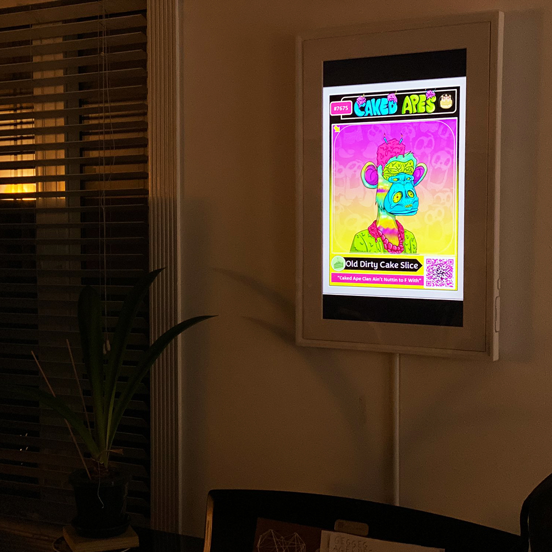 NETGEAR's tweet photo. With our patented TrueArt Technology and ambient light sensor, Meural can automatically adjust the brightness level on the anti-glare matte screen to give your art the most vibrant and lifelike appearance at any hour and any angle.
#NFT: @CakedApes @CakeNygard
📷Credit: @dmangru https://t.co/CMJCNcWQBK