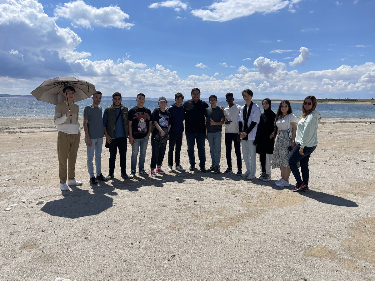ahievrantomer's tweet photo. Kırşehir Ahi Evran Üniversitesi TÖMER faaliyetleri kapsamında Kaman ilçesi Savcılı sahilinde düzenlenen kültür gezisi programımızda öğrencilerimiz Kırşehir'in tarihi ve doğal zenginliklerini tanıdılar. @ahievrantomer @Env1d2er @alagoz_ebru @mahmut_sami @AlkayaAkif @cerenoguz_ https://t.co/D5VQkh1KyP