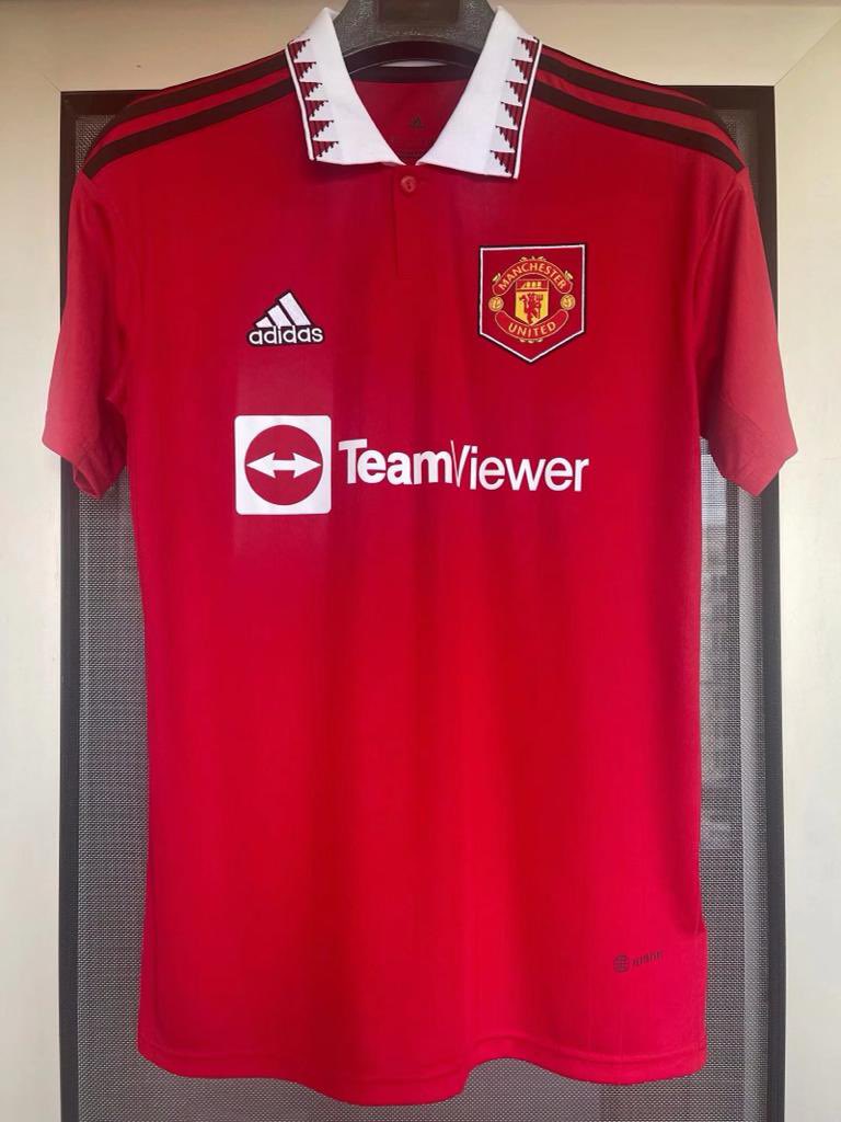 hesham786's tweet photo. New 2022/23 kit released. New giveaway. A lucky winner will win a new #mufc home kit, the printing and size of your choosing! Worldwide shipping. Follow @GlazerOutShirts, myself and RT this tweet to enter!

What printing would you get? 🤔

Will draw the winner tomorrow at 8pm. https://t.co/2SCeBdetxD