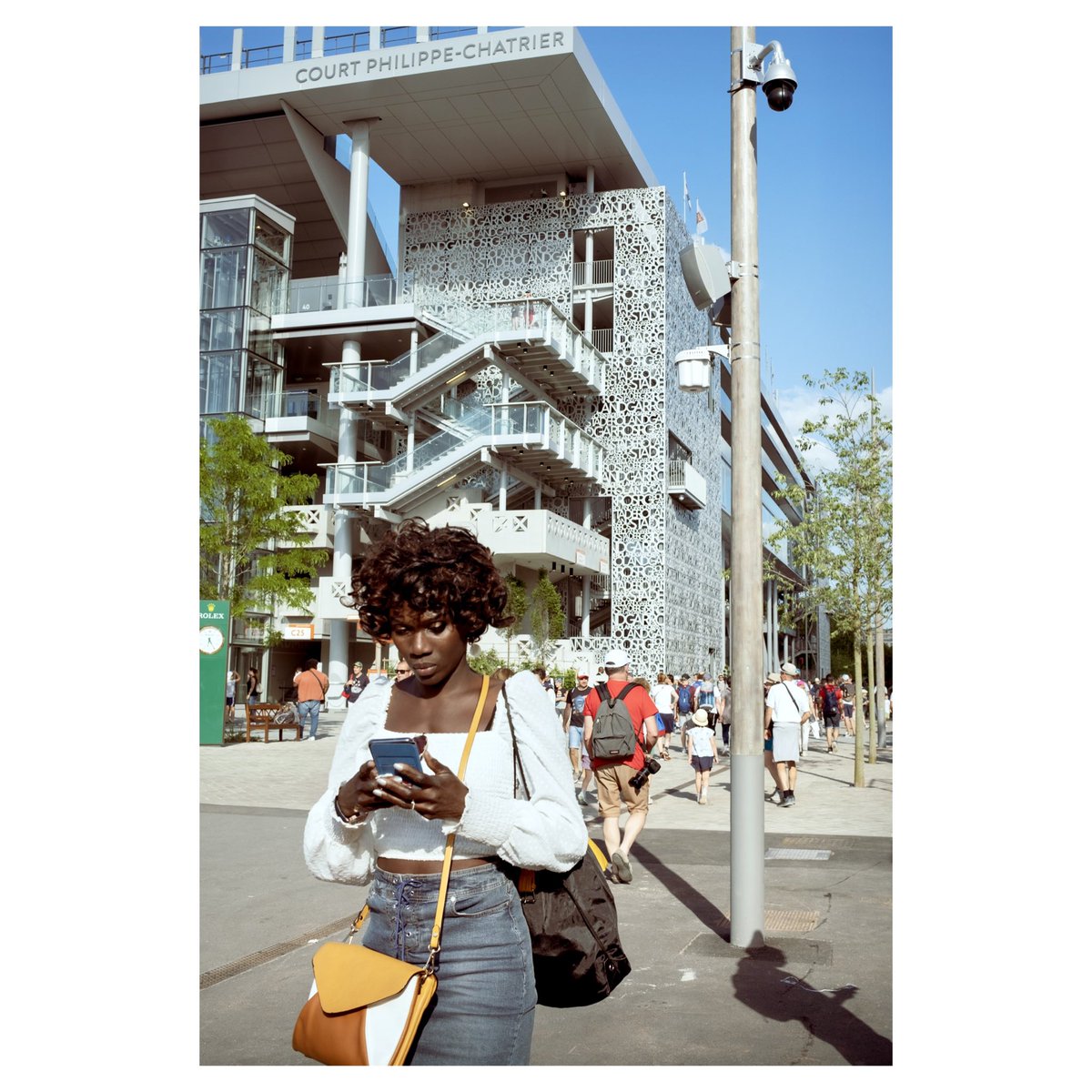 KrthAnna's tweet photo. Cartes postales de Roland-Garros, printemps 2022 

#RolandGarros #streetphotography 

🎾 La suite ici : https://t.co/wCepV8WE3T 🎾 https://t.co/UdGmFPCBTI