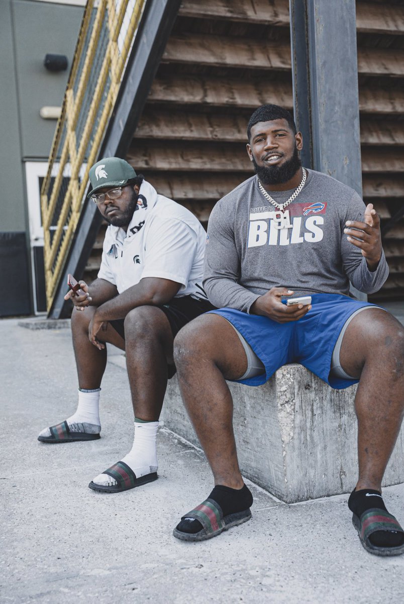 Youngins out the Bottom, but we Beat the Odds! @Edoliver_11 📸 @BallerTribe