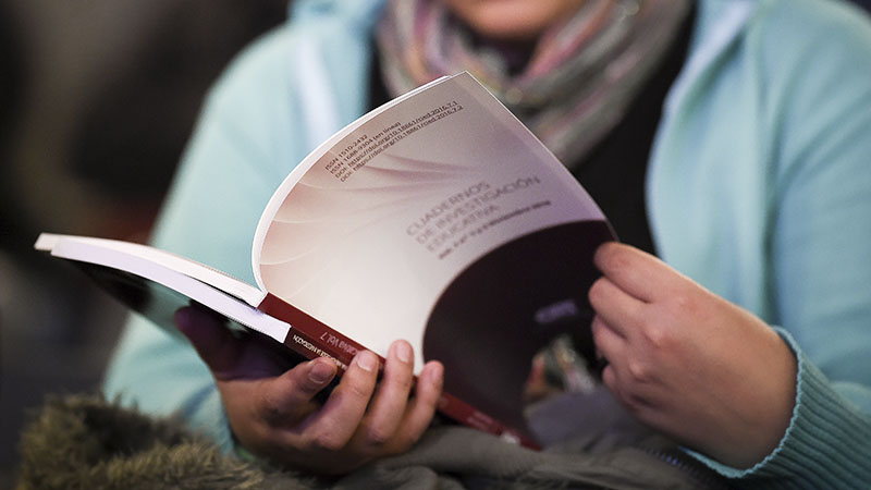 UniversidadORT's tweet photo. Está disponible el volumen 13 número 2 📖 de Cuadernos de Investigación Educativa, que reflexiona sobre los aprendizajes y desafíos en común de los distintos sistemas educativos iberoamericanos.

Accedé acá 👉 https://t.co/ZZU0zs5q8Q https://t.co/GkpnC4kqBX