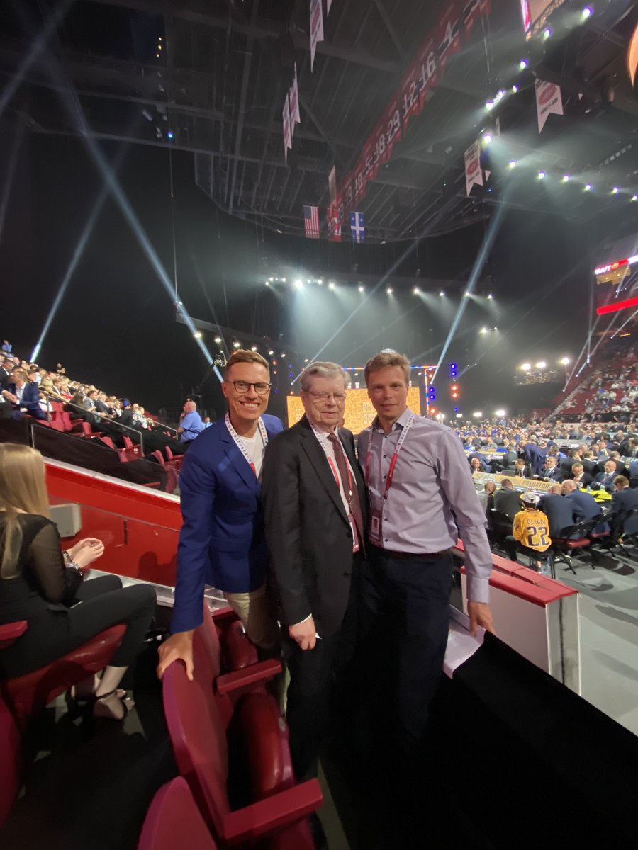 alexstubb's tweet photo. One of the most memorable two days of my life.

Immensely proud of my Dad’s legacy in ice-hockey. And it is by no means over yet.

Thank you to the @NHL family for everything. The greatest league of all. 

#NHLDraft https://t.co/ZqDczXbKq5