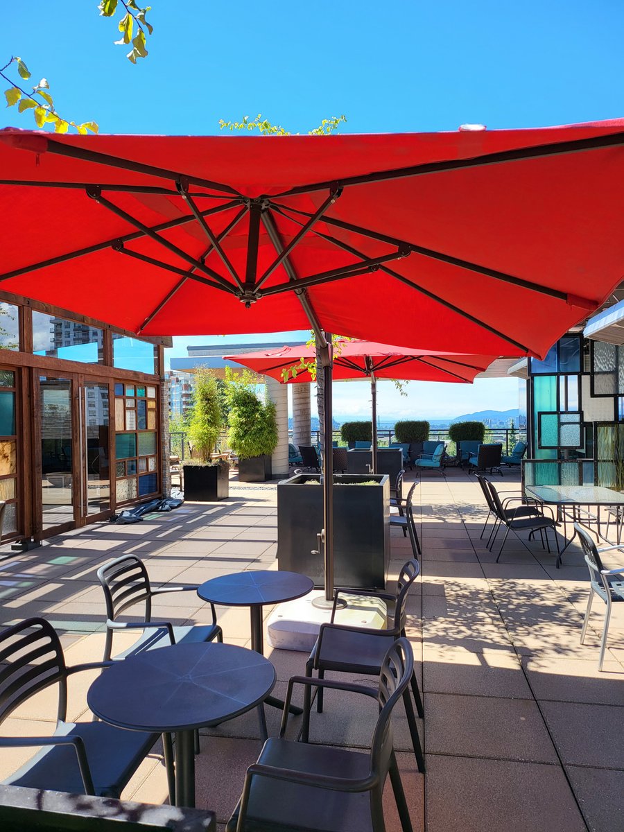 cooljazzer's tweet photo. With #SummerWeather finally on its way #BlueShoreCentre #patio & #OutsideMeetingRoom are open & ready for #BlueShorians & visitors to enjoy. The patio is a great place to #RelaxRefreshRecharge & take in some amazing city, mountains & ocean #VIEWS #BlueShoreLife @BlueShoreNews https://t.co/UVs2PPD2In