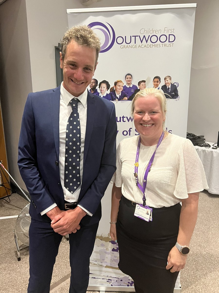 atkinsmaths's tweet photo. Great 2 days at the @OGATrust conference with inspirational colleagues. Finished listening to one of my hero’s @AliBrownleetri #oneoutwood https://t.co/iLdw3utFqt