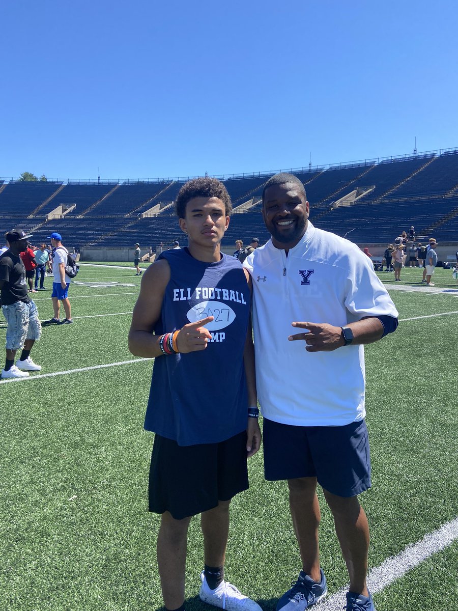 Had a great time <a href="/yalefootball/">Yale Football</a> camp!! Thank you <a href="/coachjjanderson/">Jay Anderson</a> for the work and opportunity! Definitely learned a lot.💙<a href="/CoachRenoYale/">Tony Reno</a> <a href="/LittrellJosh/">Josh Littrell</a>