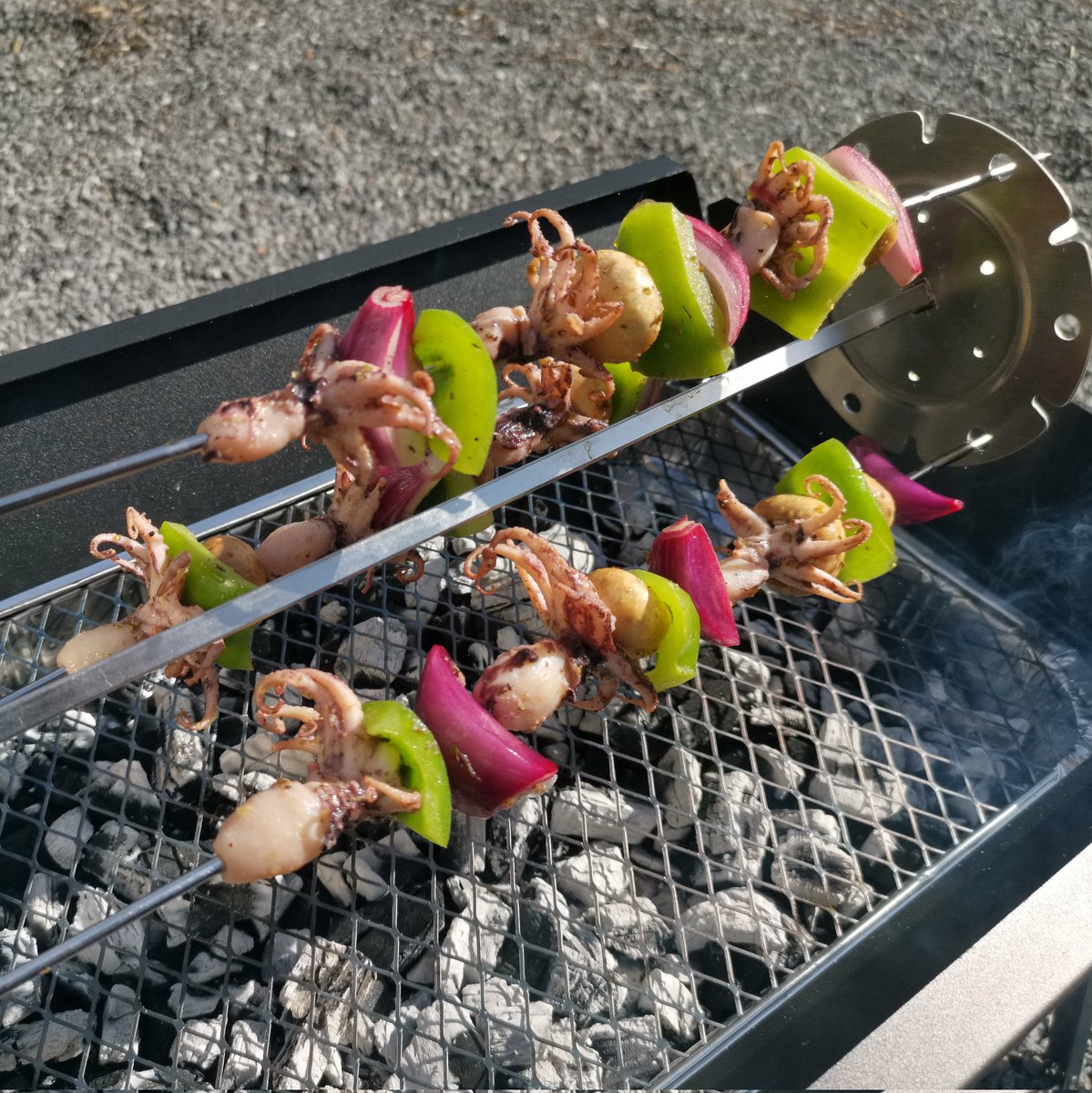 anthonywood58's tweet photo. Absolutely loving my Uber-Q portable bbq!!
https://t.co/QnyMpx7uaF
#bbq #portablebbq #asadogroup https://t.co/BNqLNq3PAy