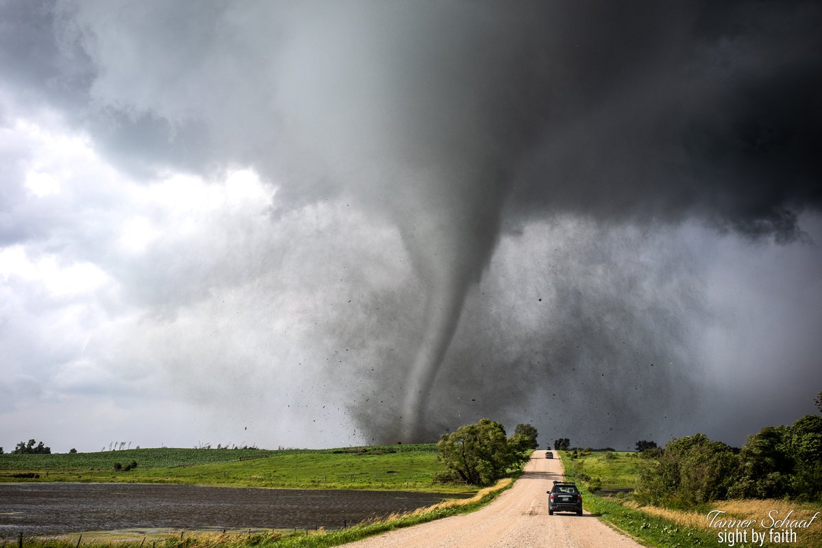 TannerChasing's tweet photo. 2 years ago today one of the greatest chases of my career happened.
#DawnOfAshby #Tornado #AshbyWasOnTheGroundFor43Minutes #Not31minutes #ItsFineThough #StormHour #mnwx https://t.co/Rhth4DHEoh