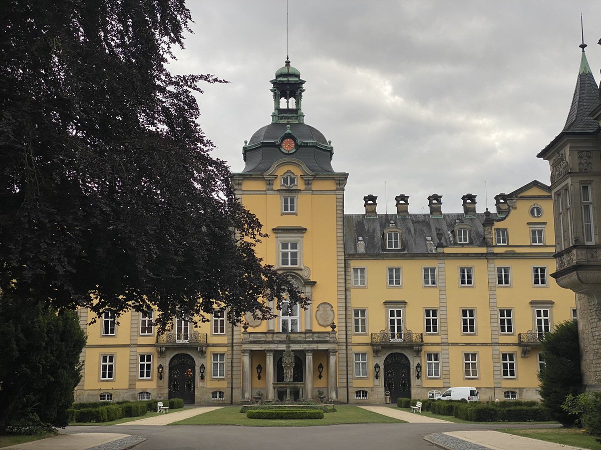 jointheorigami's tweet photo. It’s a dream come true to be at @dao_palace talking all things DAOs. 🇩🇪🏰🍺🤝 https://t.co/cV0myA8ouQ