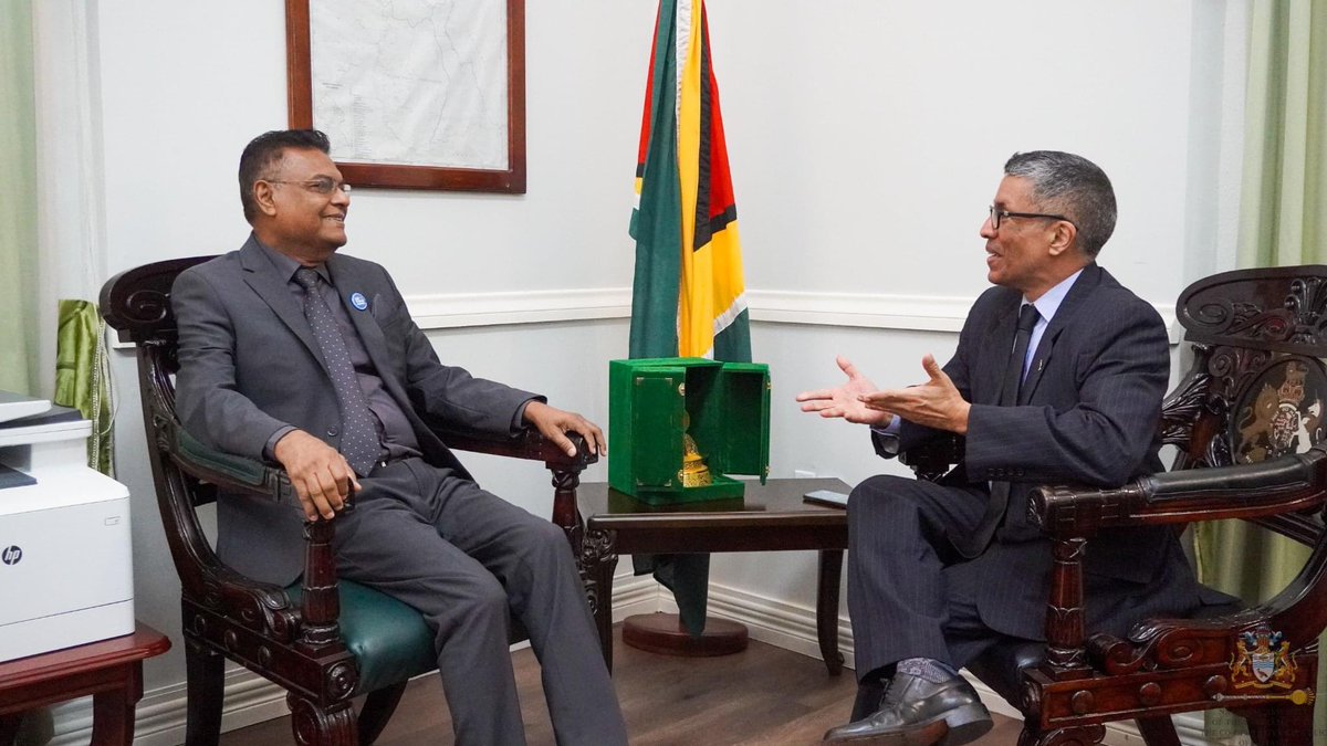 ParliamentGY's tweet photo. Venezuela’s Ambassador to Guyana, His Excellency Carlos Amador Perez Silva, today, paid a courtesy call on the Hon. Manzoor Nadir, M.P., Speaker of the National Assembly. https://t.co/06pAo64Wgz