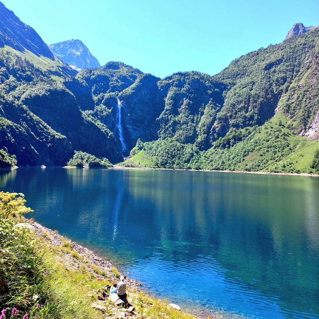 Fred570's tweet photo. Le lac d'Oo poursuit sont remplissage pour atteindre son plus beau niveau! 
#lacdoo
#edf
#edf_hydro 
#edf_hydro_so 
#edf_hydro_so_luchon https://t.co/GRO1Oy33fr
