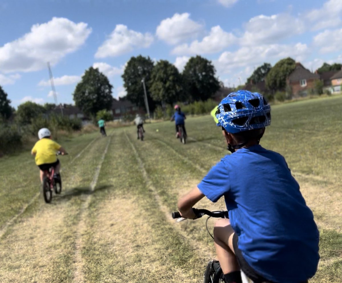 We love cycling @lea_forest_aet however, lots of children couldn’t take part in the bike race as they didn’t have a helmet to keep safe 😩 can you help get more children cycling please? @BikeClub_UK @frogbikes @Halfords_uk @BritishCycling @BikeabilityUK @Wiggle_Sport @EvansCycles