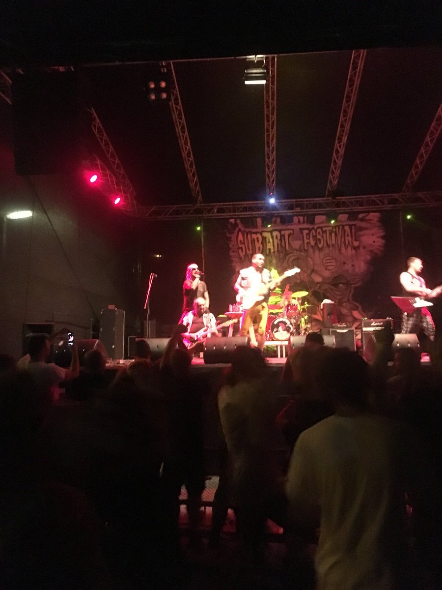 NejkoWejko's tweet photo. 2019, najin prvi skupni koncert ... in tri leta kasneje (+2 dni) spet. #Brkovi #Subart https://t.co/4jbg3eNPwJ