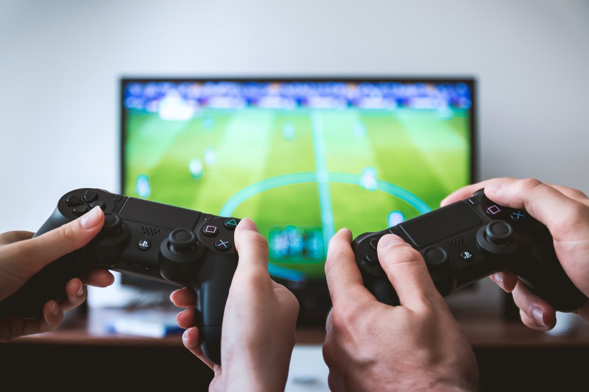 BeaconITservice's tweet photo. Today's offbeat holidays falling on a Friday must be some sort of sign: it's Be a Kid Again Day AND National Video Game Day! If you're anything like some of our team members, you'll be happy to celebrate both and have some fun today. At BITS, we work hard now to play hard later! https://t.co/Y9ROYVQ0JY