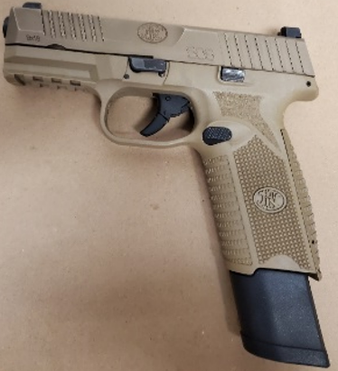DCPoliceDept's tweet photo. In the last week, #DCPolice officers removed 77 illegal firearms from the streets of #DC and out of the hands of criminals.
#FirearmsFlashback https://t.co/Fhie2PiUHx