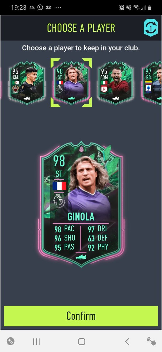 CoreyMcConnell7's tweet photo. @FutSheriff Top player, no way he worth 7 mil. Lozano arguably better (certainty for me) but I wont complain obviously https://t.co/6XhptUyPN9