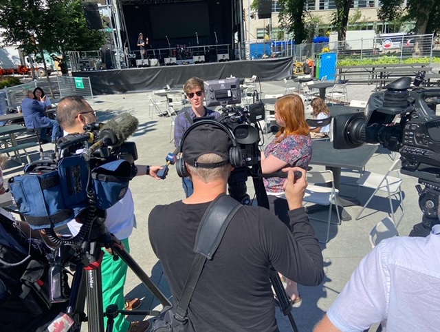 Fantastic #yegmedia turnout for day one of <a href="/YegStreetFest/">Edmonton StreetFest</a> and The Works! Thank you <a href="/ctvedmonton/">CTV Edmonton</a> <a href="/CBCEdmonton/">CBC Edmonton</a> <a href="/GlobalEdmonton/">Global Edmonton</a> <a href="/CityNewsYEG/">CityNews Edmonton</a> &amp; <a href="/edmontonjournal/">Edmonton Journal</a> for coming out in support of #yegarts #yeg