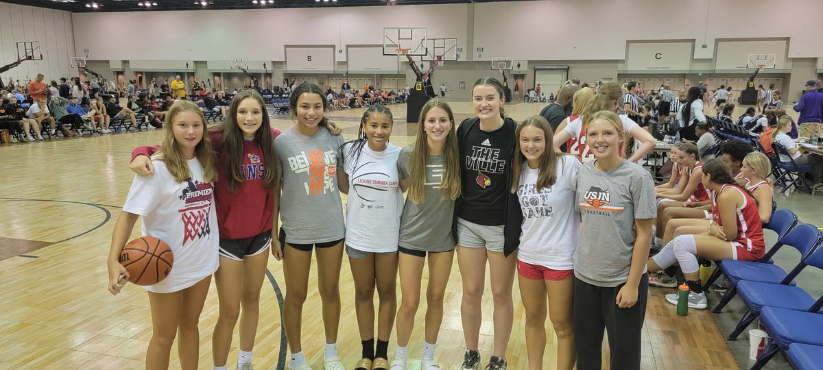 Best basketball players and cheerleaders around❤️ @MVEclipseBball