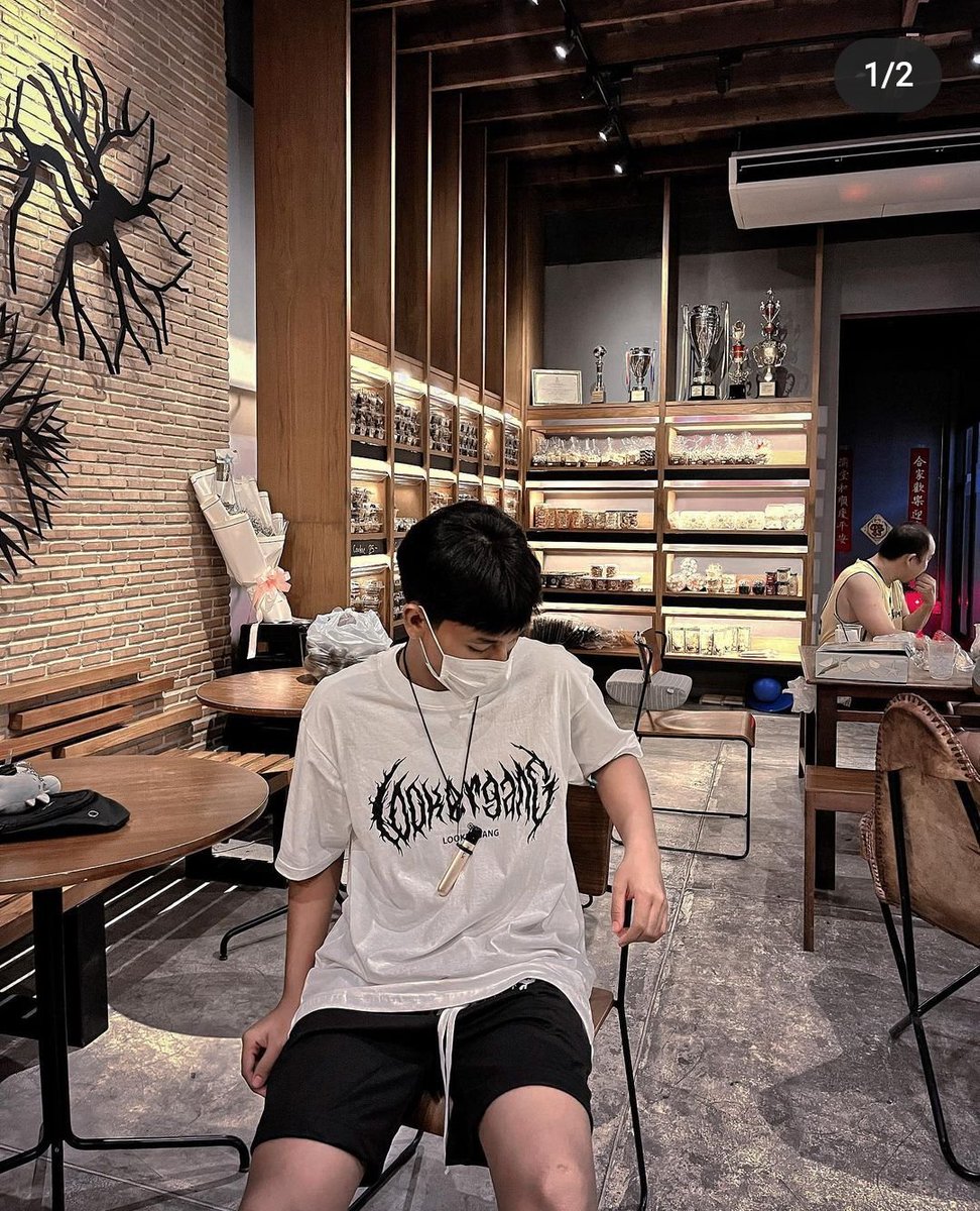 Ratchaphum49's tweet photo. เคยเห็นเรามุมสูงป่ะ ถ้ายัง ก็นอนเดี๋ยวจะขึ้นให้ดู 😂😛
#DMมาคุยเล่นหน่อย
#สุรินทร์ #เมืองสุรินทร์ https://t.co/meVeYRx1T6
