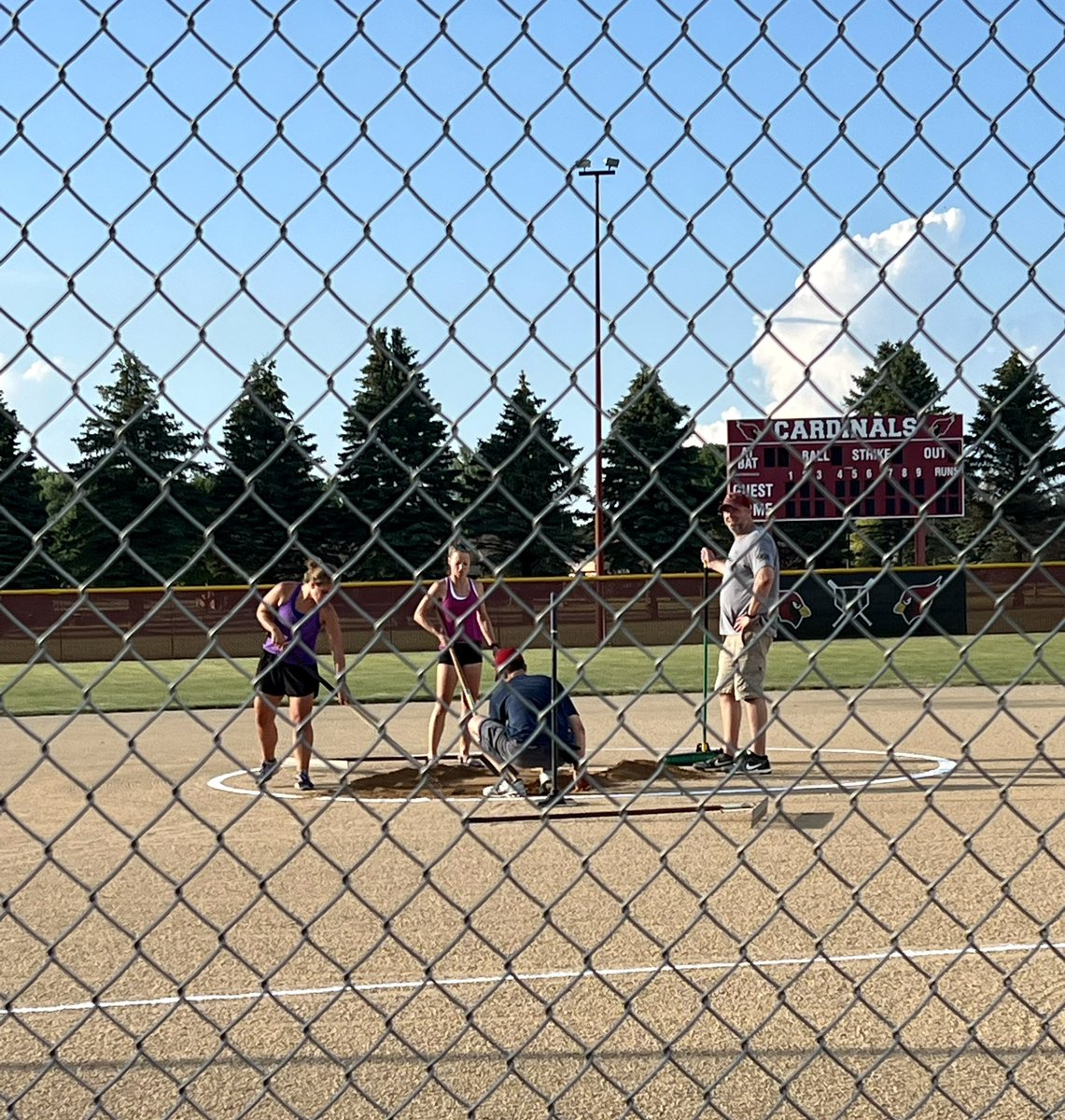 CardFastpitch's tweet photo. Everything is coming together…
Final preparations for this weekends tournament!
🥎 https://t.co/b8GC2ZvHBN