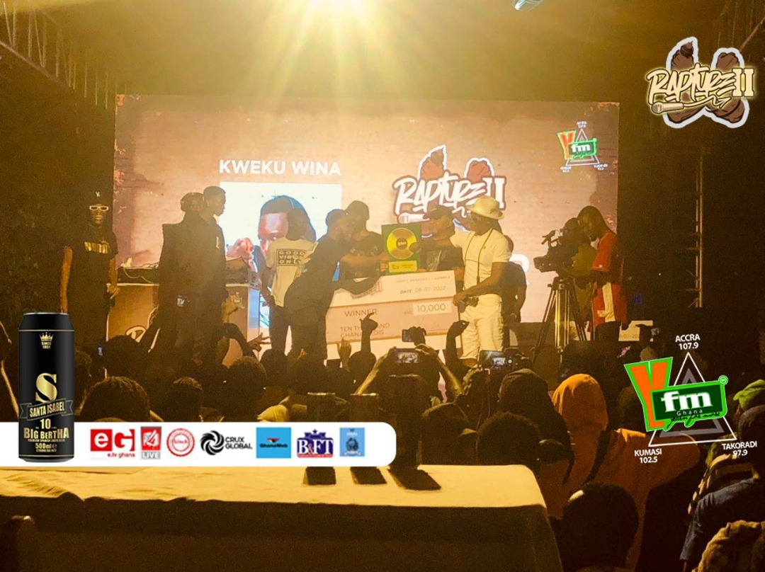 Y1079FM's tweet photo. The final moments 🎈
#RaptureOnY 
#RaptureOnYLive https://t.co/oXK1KurLgt