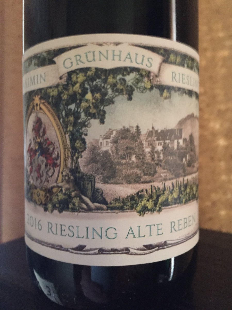 DirkBromley's tweet image. Interesting experience with this one. I asked Jeremy at 5 Ways Cellars for an off dry Riesling. Good price point, a touch of age. On opening; nope, too sweet. Next day, perfect off dry. Third day, no sweetness, bone dry.