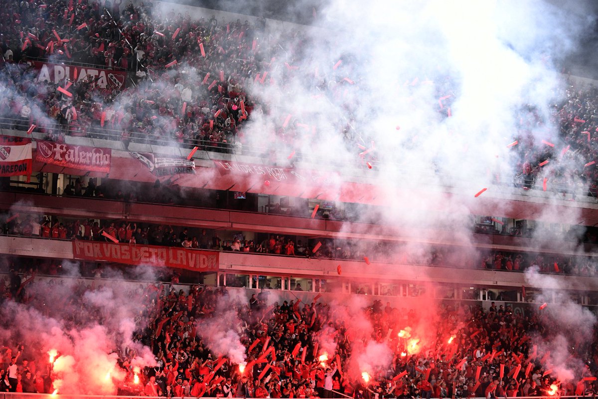 YO SOY ASÍ, AL ROJO YO LO QUIERO