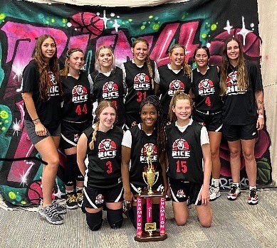 LourdesWBB's tweet image. Friday Claps just got louder!! 👏👏Congratulations to @addieconroyy and @macie_stringfellow1 for leading their team to the Gold Bracket Championship at The Run For the Roses!  So happy for them! #fridayfuntimes🏀#Run4TheRoses #HerTimeToPlay