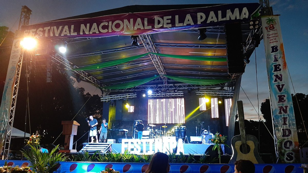 Aquí presentes para ver nuevamente en el escenario a nuestra artista <a href="/Angiefloreshn/">Angie Flores 💙🎶💜</a>

ANGIE EN FESTINAPA