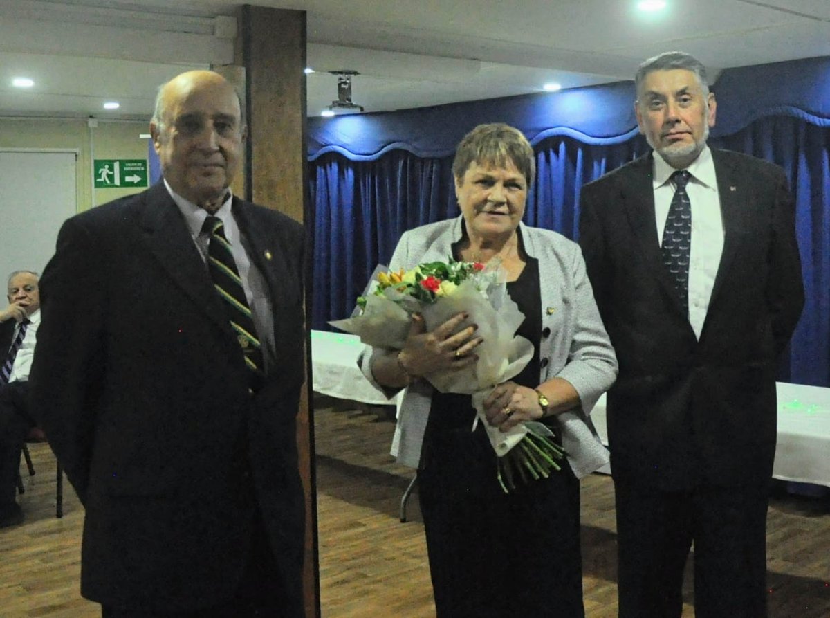 RotaryAustral's tweet image. El 25 de junio se realizó la transmisión de mando de Miriam Bozinovic a Patricia Scebba, del Comité de Damas del Rotary Club Austral.