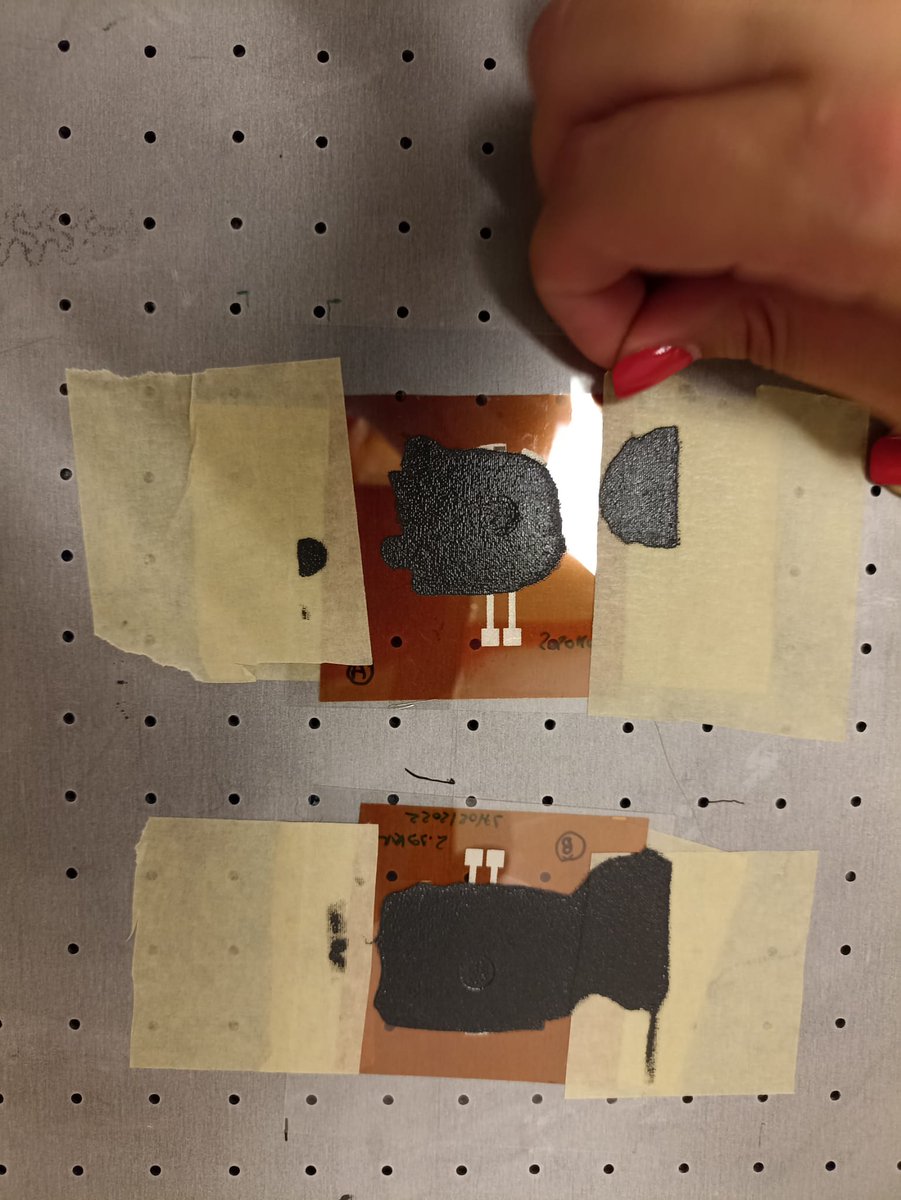 wiptherm's tweet photo. FCUP team was engadged in the fabrication of the devices prototypes, from the screen-printing boards manufacturing, thermoelectric devices and absorbers printing to obtain the HPTP devices. Good job everyone! Now is everything set for the next week experiments 👏👏
#wiptherm https://t.co/DStCwMx4o1