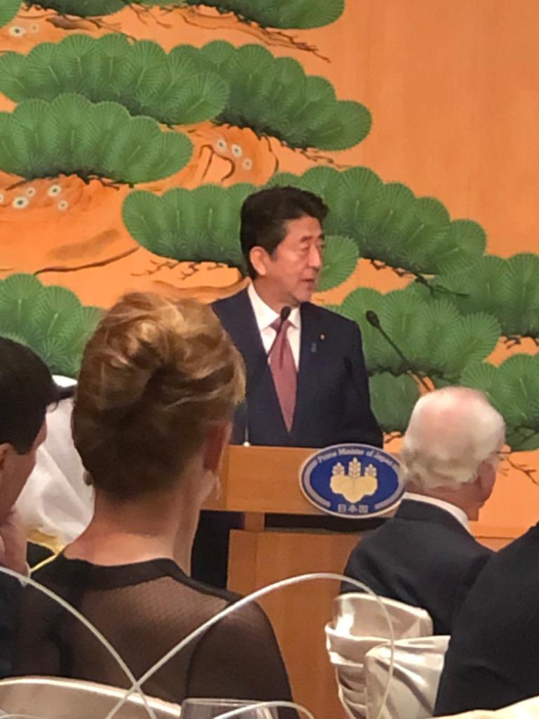 BocchitEdmond's tweet photo. J’ai eu le privilège de rencontrer à Tokyo, Japon en décembre 2019 l’ex PM Shinzo Abe. Il fut une figure publique très chaleureuse et un Leader mondial éloquent. Je partage la douleur de sa famille et de son pays. @JapanEmbDC @ahaitijapon @EmbassyOfHaiti https://t.co/7qSjSMu1am