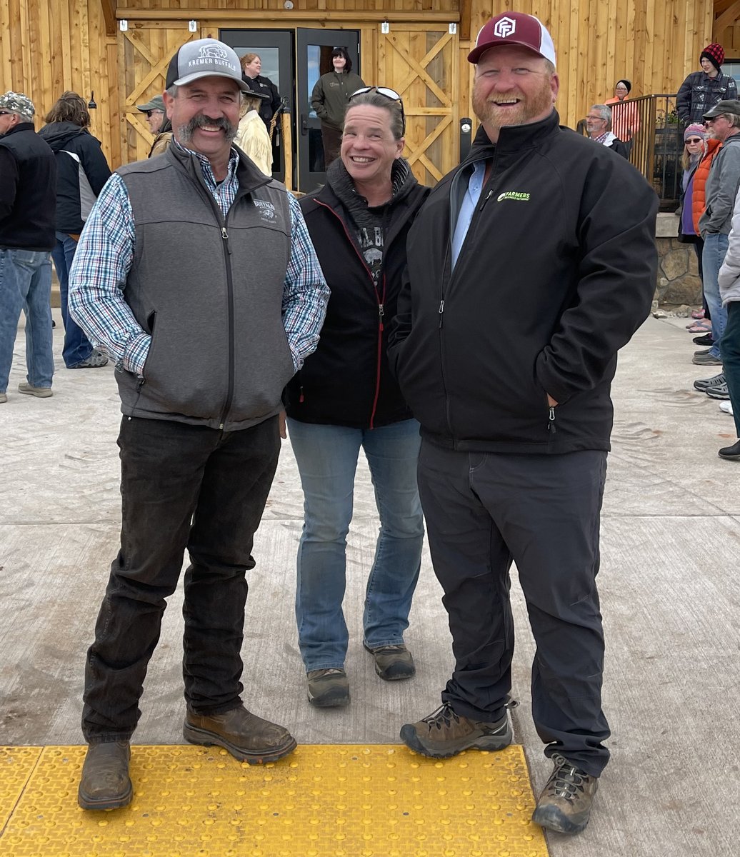 nationalbison's tweet photo. It Takes a Village (of dedicated, passionate helpers)
By Jim Matheson, Executive Director

Read the full blog here: https://t.co/5hUFuXpPdp

#nationalbison #teamwork #volunteers #getinvolved #allaboutthebison #bison https://t.co/qv8nt8Fg5x