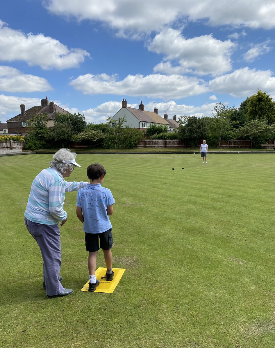 We have found a new school tradition to add to our calendar - Bowls! We made friends with the wonderful SK Bowls Club as they invited some of our pupils to try their hand on the green.
It was lovely to see the different generations learning and playing together #community
