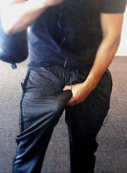 When there's no one at the gym and you get horny in between sets. #cock #latinodick #onlyfans #content<a href="/tag/cock"class="tags"><span>#cock</span></a><a href="/tag/dick"class="tags"><span>#dick</span></a><a href="/tag/content"class="tags"><span>#content</span></a><a href="/tag/onlyfans"class="tags"><span>#onlyfans</span></a><a href="/tag/nsfwtwt"class="tags"><span>#nsfwtwt</span></a><a href="/tag/lati"class="tags"><span>#lati</span></a>