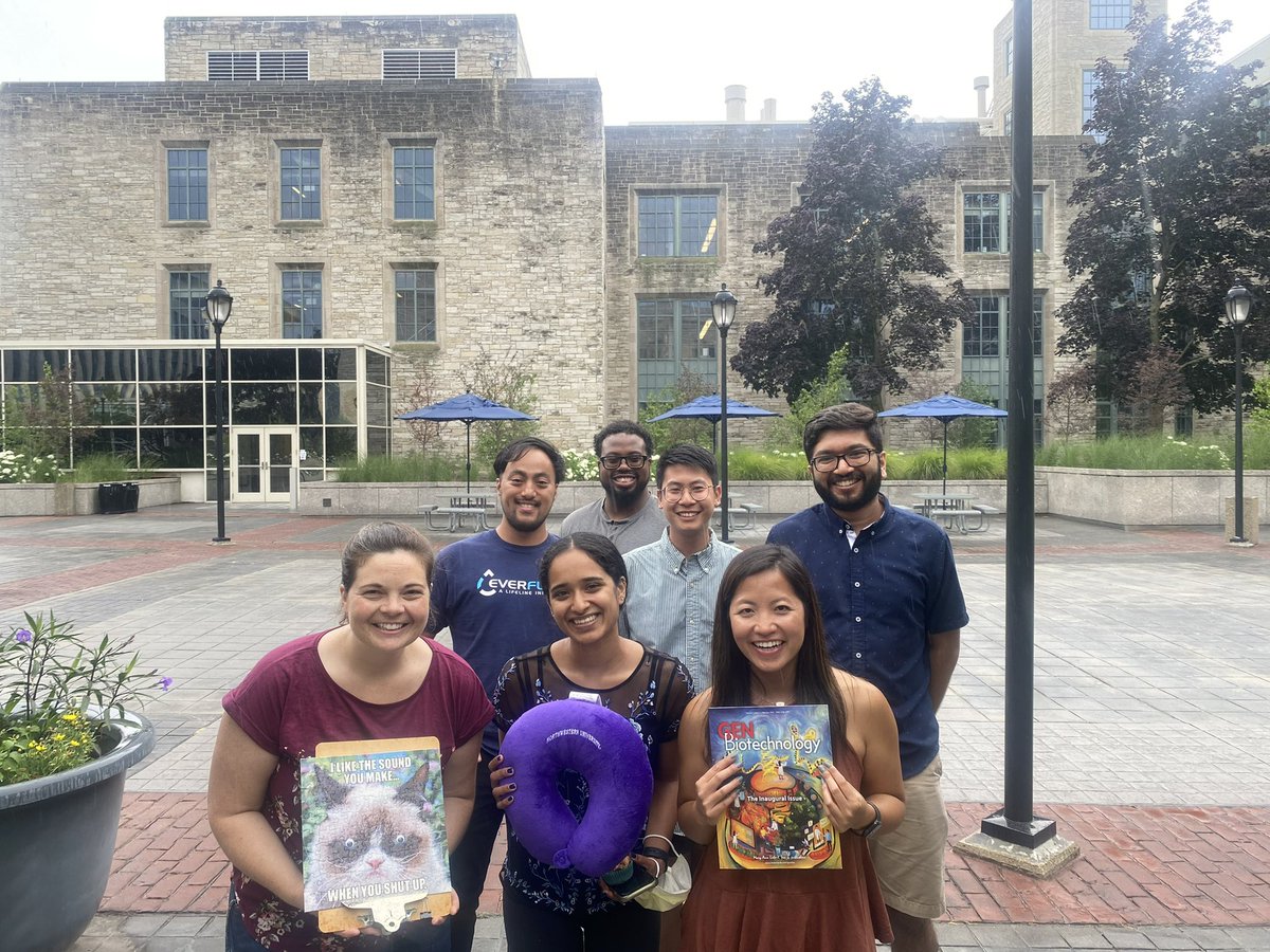 tyolabnu's tweet image. And the winners are… 

1st: @CatMajors of @tyolabnu with strawberry lemonade cupcakes
2nd: @SapnaRamesh7 of @LopezLabNU  with a Mango Float
3rd: Tracey Dinh of @tyolabnu with a mango peach tart.