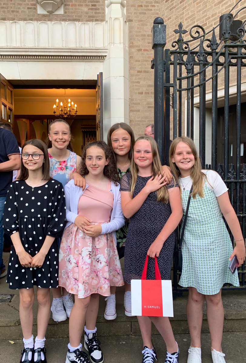 SaintPetersSch's tweet photo. We had a wonderful evening celebrating the Sacrament of Confirmation with some of our Year 6 children! A big thank you to all involved!🕊🔥 @olsrsp https://t.co/97SbX1GeW9