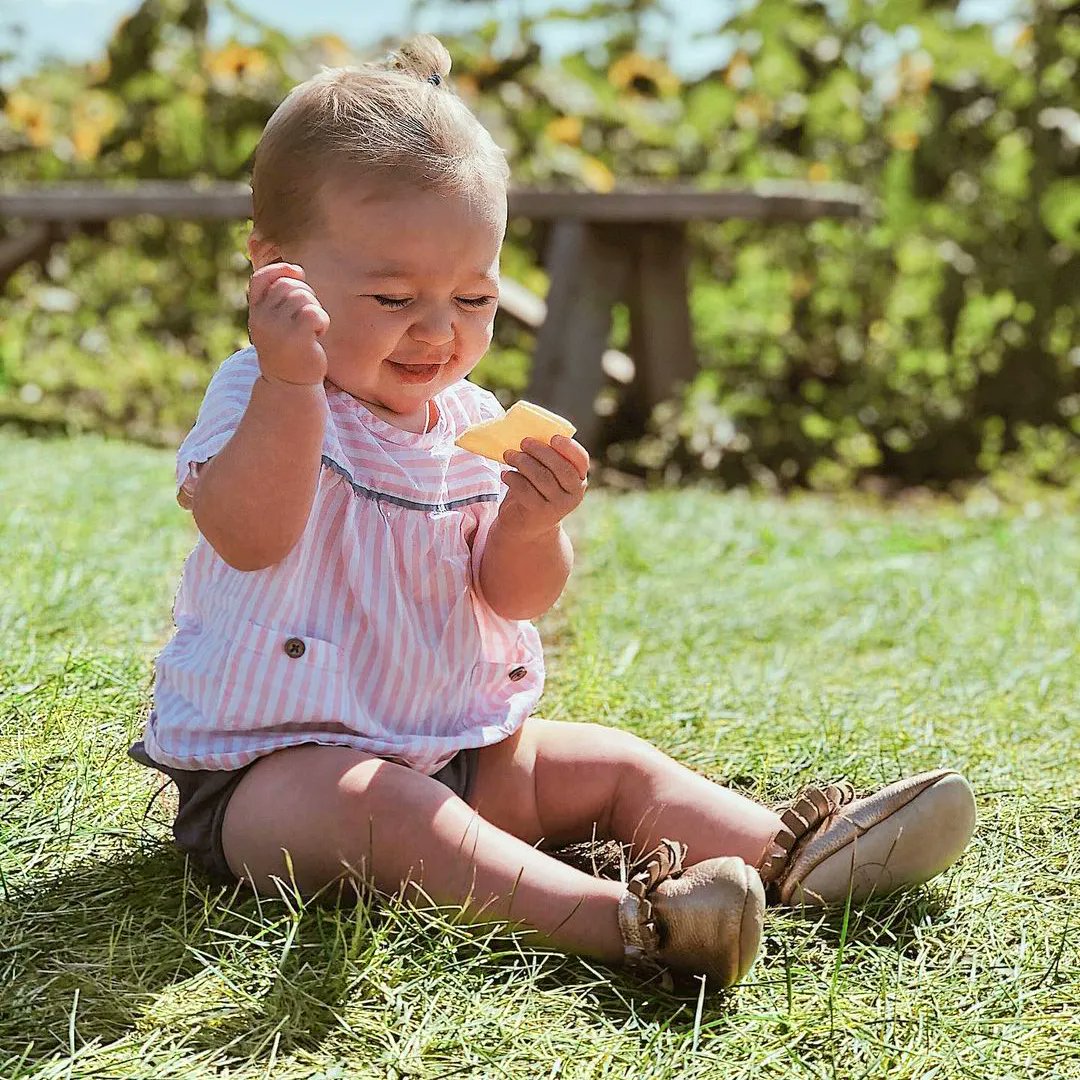 mummum's tweet photo. Nothing makes us smile more than a tasty snack. 😄 Keep them smiling with Mum-Mums: https://t.co/NTi4f9kIqD.

📸: nicnaac on Instagram https://t.co/ICaBSR4eIf