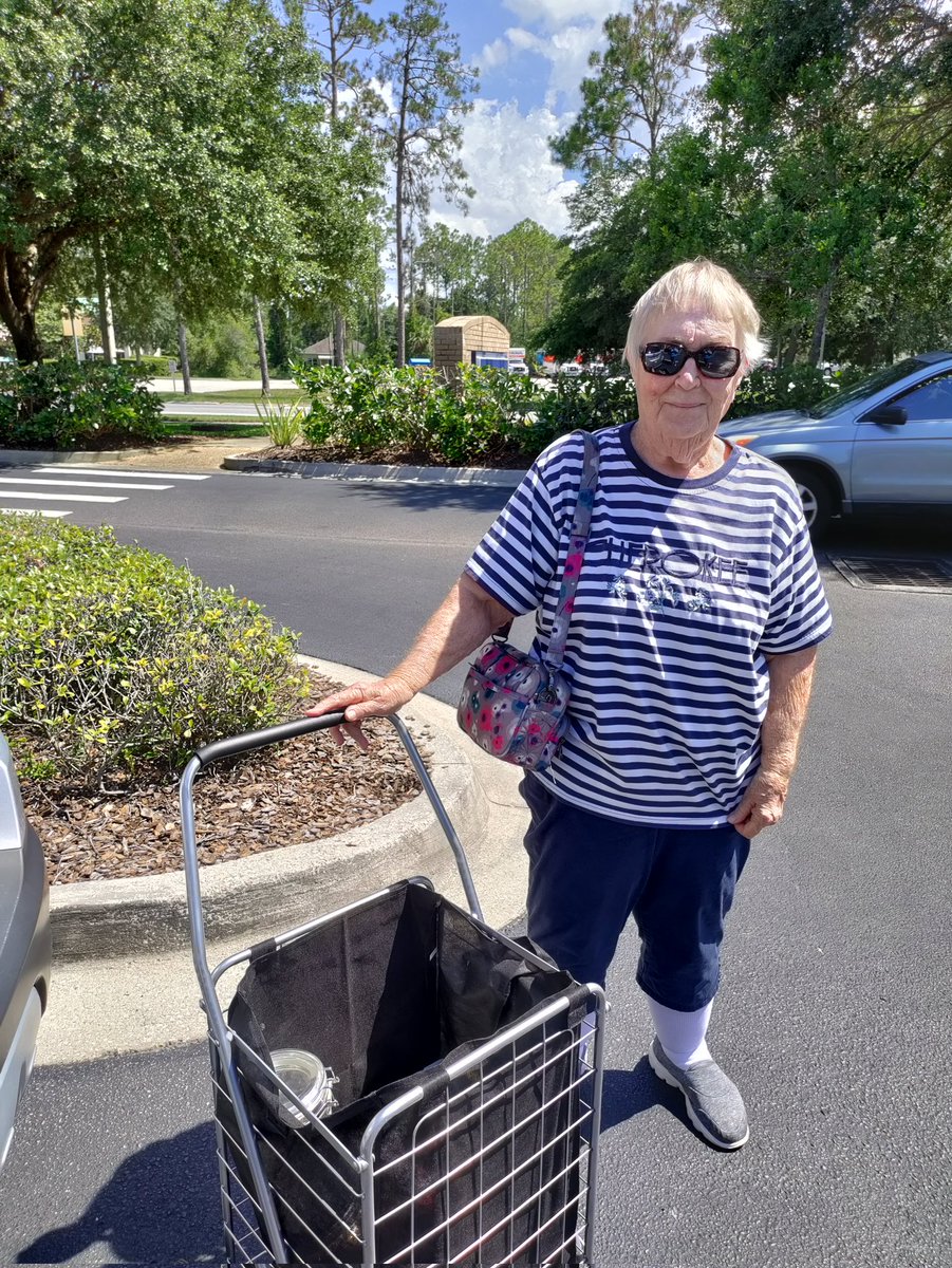 rant_lady's tweet photo. #FeelGoodFriday story time. My 84 y/o Mom asked me to take her to the bank so she could cash in her coins. The #CoinShortage is over! https://t.co/o8ATF5pYlt