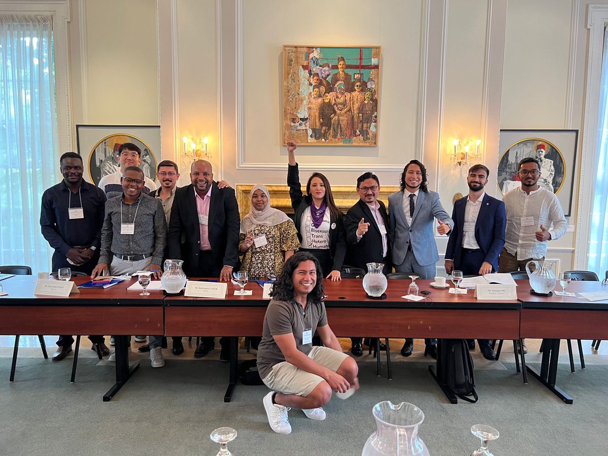 paosantillanmx's tweet photo. I’m truly grateful for all the support from the @StateIVLP and @MeridianIntl team and also for your compromise to strengthening our leadership habilites for change management 🗺🕊🌈.
#IVLP #FacesOfExchange #ExchangeAlumni https://t.co/EloCsYWdQQ